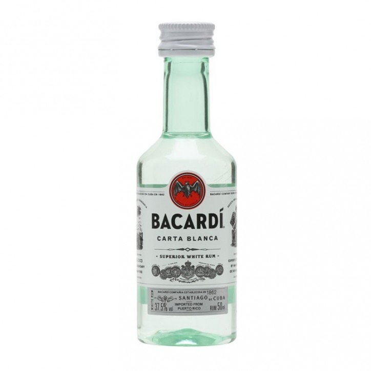 Rum Bacardi Carta Blanca Superior cl5 Confezione da 12 Mignon Rum Bacardi Carta Blanca Superior cl5 Confezione da 12 Mignon